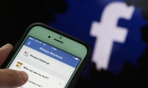 Facebook is considering introducing new prviacy alerts for parents posting pictures online