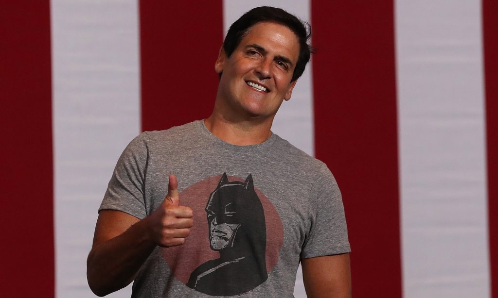 Mark Cuban gives the thumbs-up before the start of a campaign rally with Hillary Clinton and democratic vice-presidential nominee Tim Kaine in Pittsburgh on Saturday. Photograph: Justin Sullivan/Getty Images