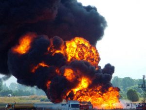 NNPC-Pipeline-Explodes-696x522