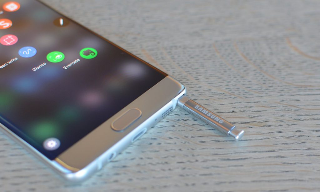 The S Pen slots into the bottom of the phone with a push-button click. Photograph: Samuel Gibbs for the Guardian