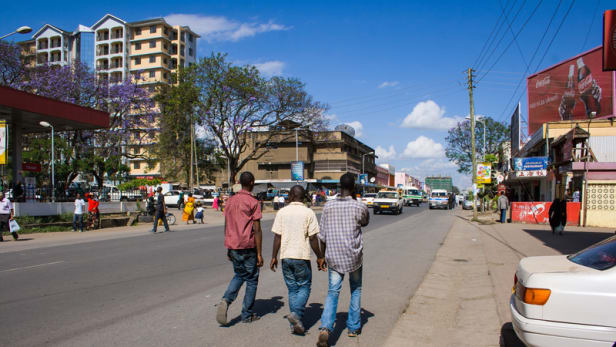 A street in Arusha, the third largest city in Tanzania by population with some 400,000 inhabitants. Photo by: Justin Raycraft / CC BY