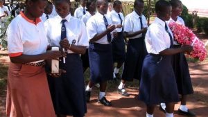 2016-10-uganda-africa-aboke-girls-students