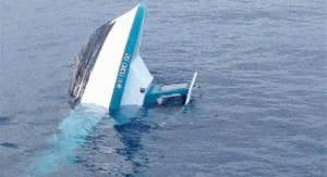 capsized-boat
