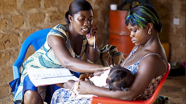 Health workers in Ghana can access expert advice over the phone when helping patients. Photo: Nana Kofi Acquah/Novartis Foundation