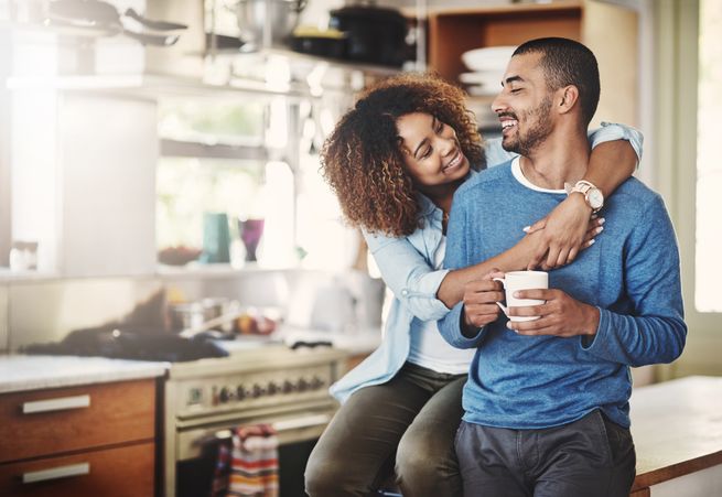Taking just a few minutes each day to devote to one another can benefit a couple's relationship post baby. Photo: iStock