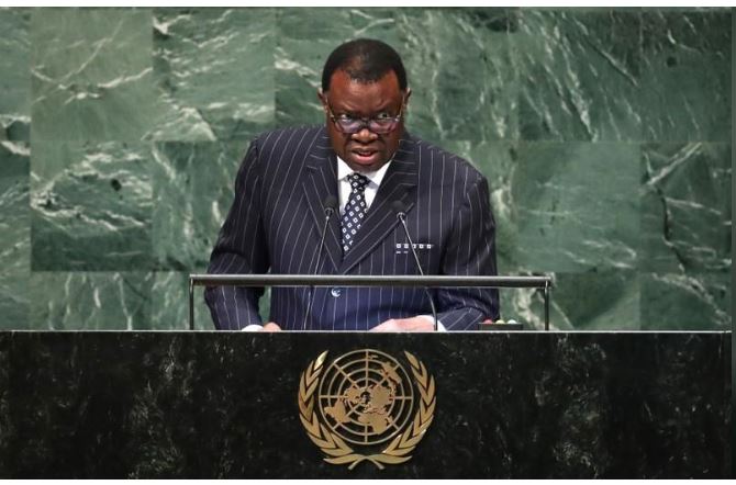 Top News October 1, 2018 / 3:32 PM / Updated 10 hours ago Namibian president wants land expropriated to boost black ownership 2 Min Read WINDHOEK (Reuters) - Namibia’s president called on Monday for a change to the constitution to allow the government to expropriate land and re-distribute it to the majority black population. Namibia's President Hage Geingob addresses the 73rd session of the United Nations General Assembly at U.N. headquarters in New York, U.S., September 26, 2018. REUTERS/Carlo Allegri